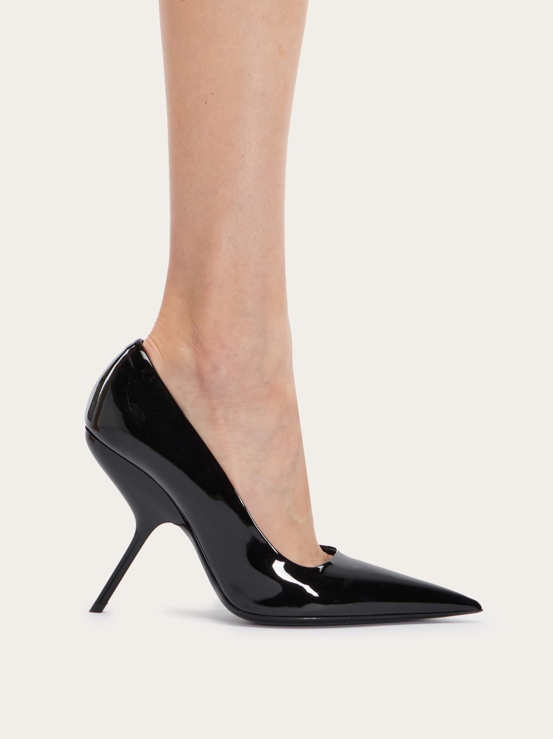 Ferragamo Eva pump - Image 4